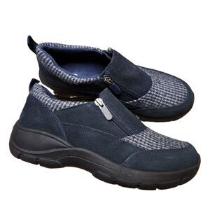 Lands’ End Navy Double-Zip Slip-On Shoes – Women’s 7B
